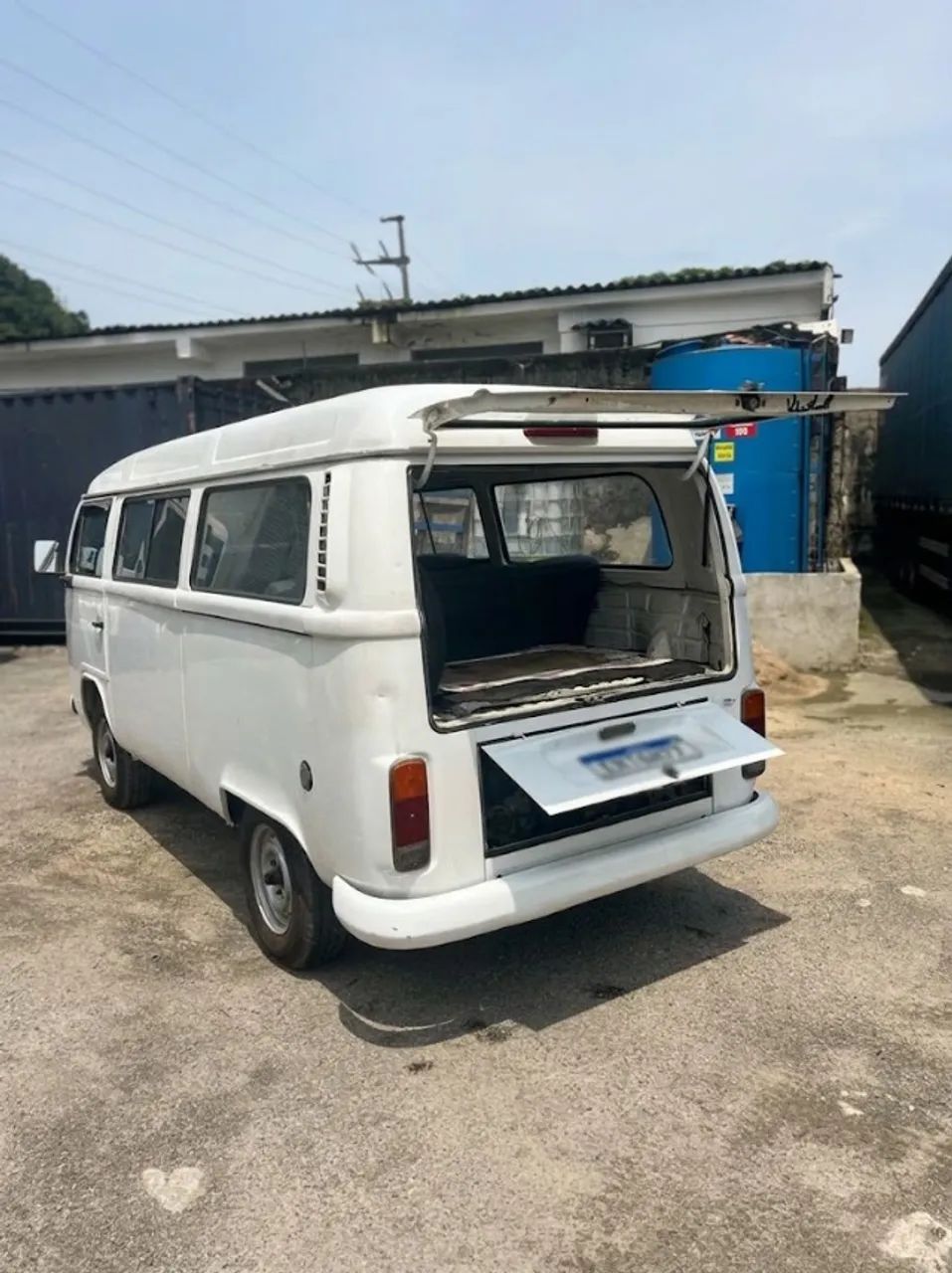 Volkswagen Kombi STANDARD 1.4 MI TOTAL FLEX 8V 2011