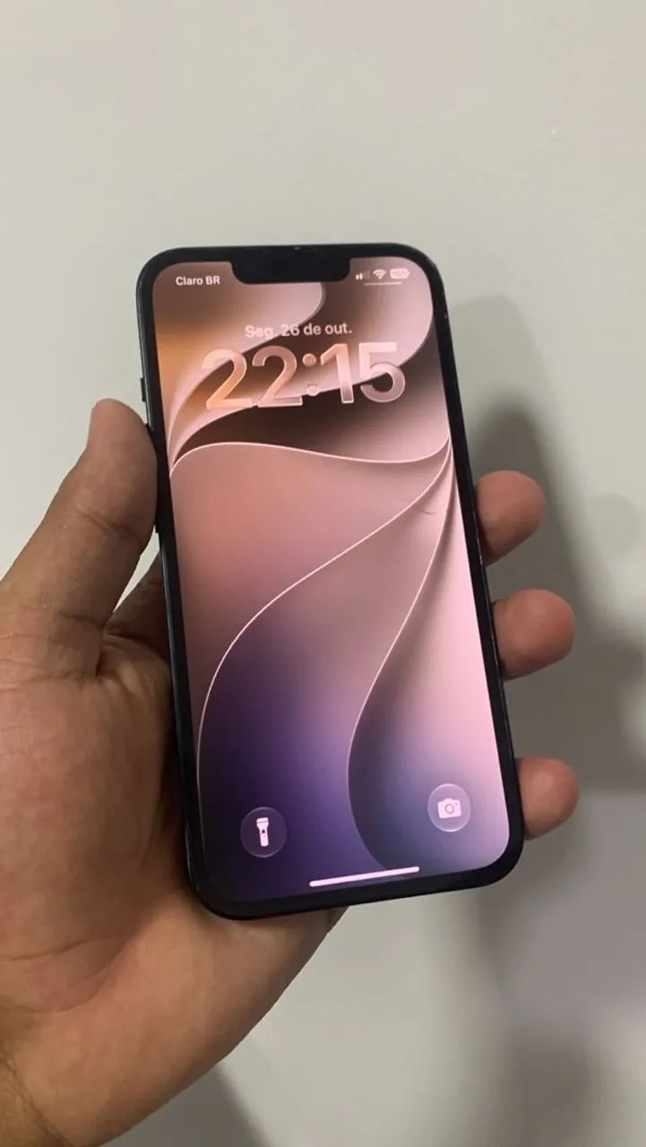 Vendo ou troco iPhone 13 128g - Foto 2