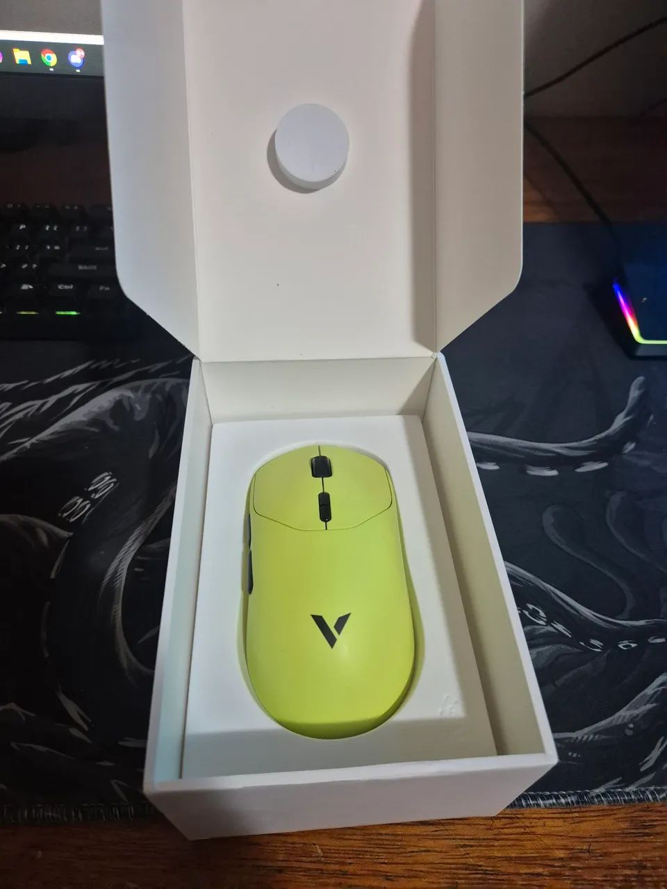 Rapoo VT2 Max Amarelo + Base de carregamento