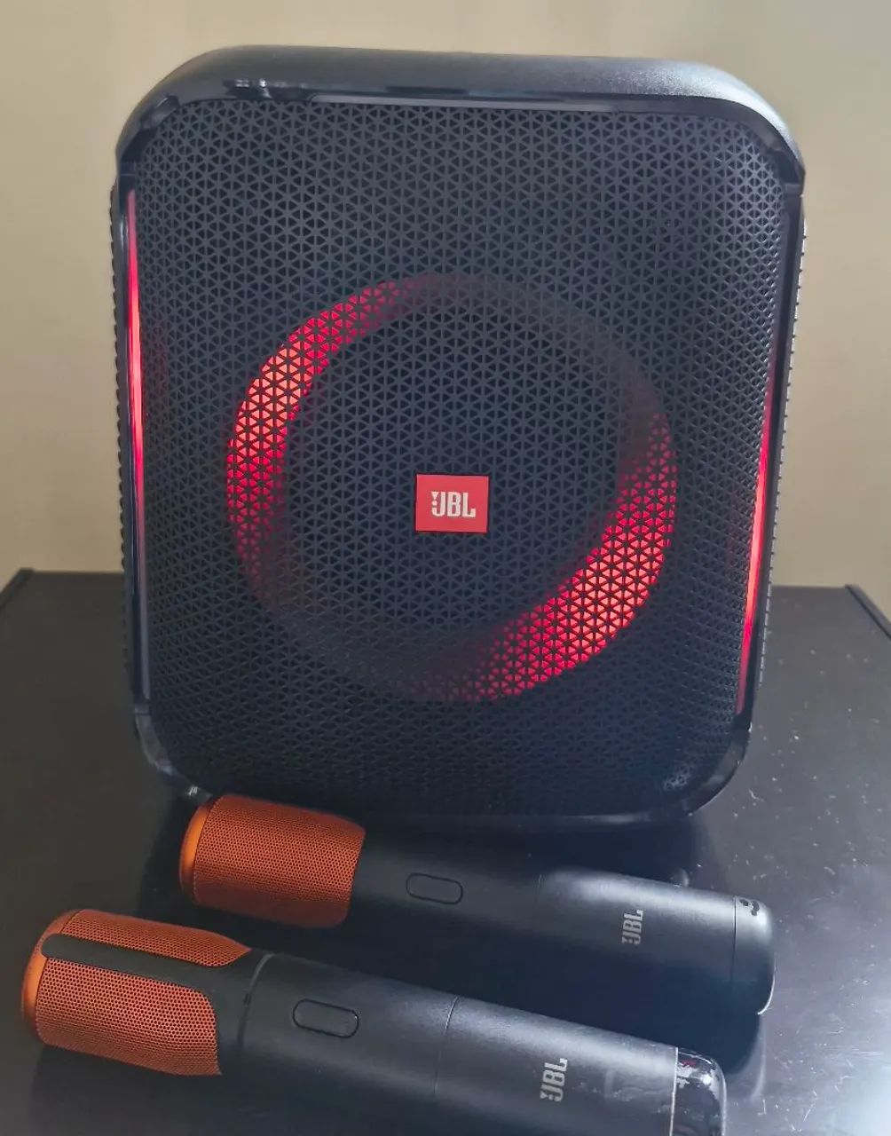 Caixa Partybox Encore JBL 2 Microfones 