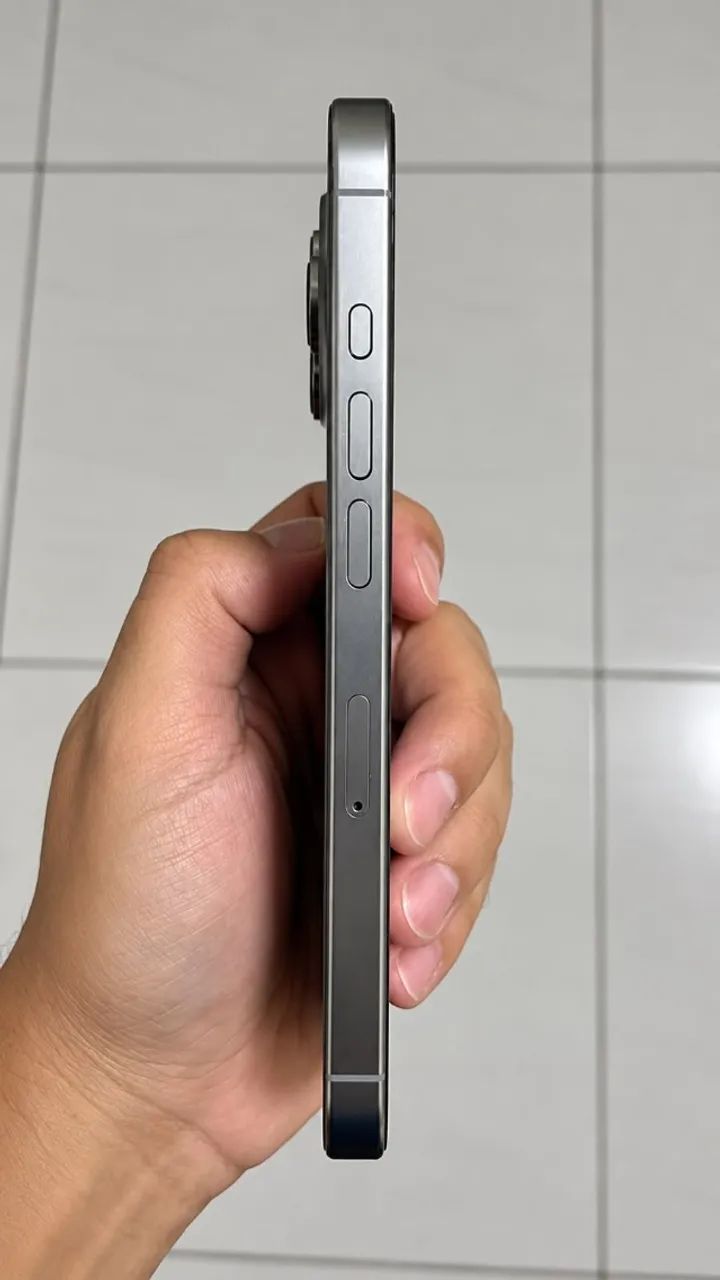 iPhone 16 Pro 256GB - Titânio Natural - Foto 2