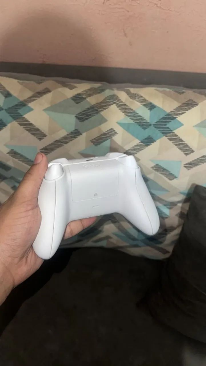 CONTROLE DE XBOX SERIE S) COMPATÍVEL COM COM ONE, ORIGINAL COM CAPA - Foto 5