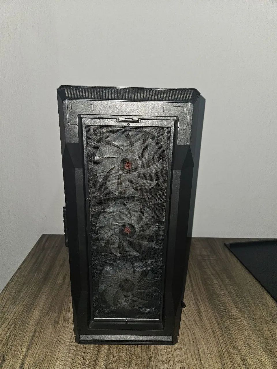gabinete gamer Pouter 3 lateral vidro - Foto 2