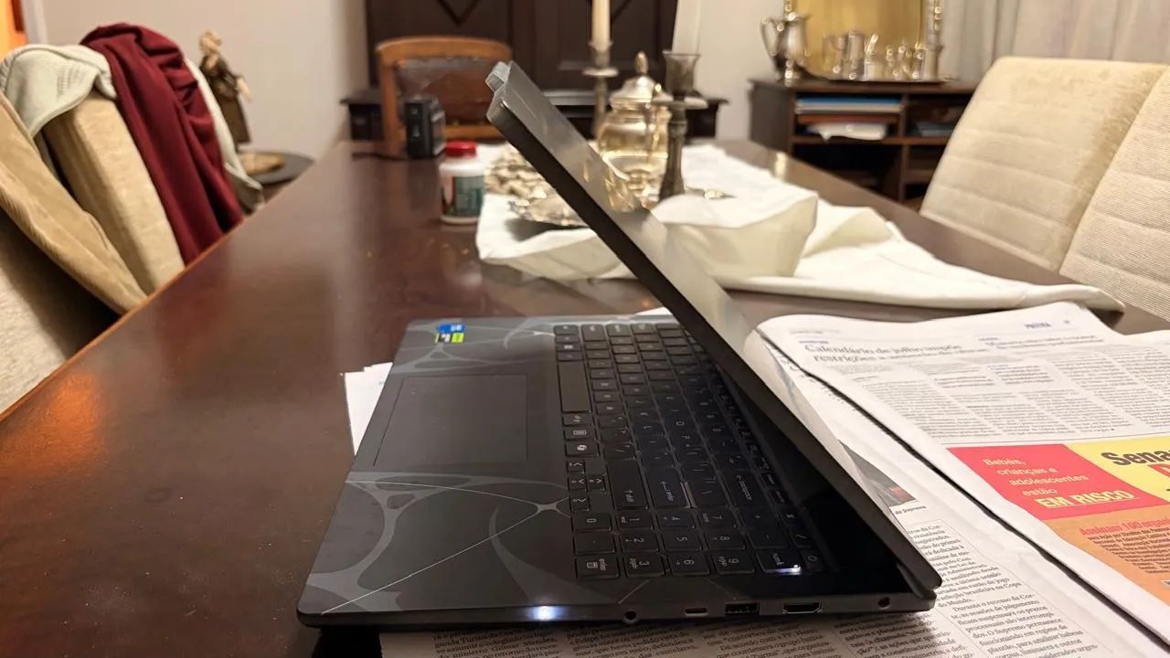 Notebook Gamer MSI Cyborg RTX 5070 - Foto 2