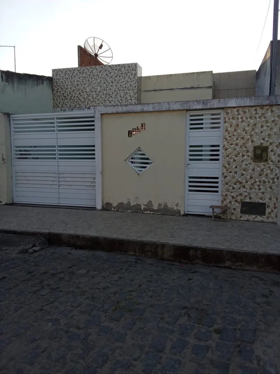 Vende-se casa 