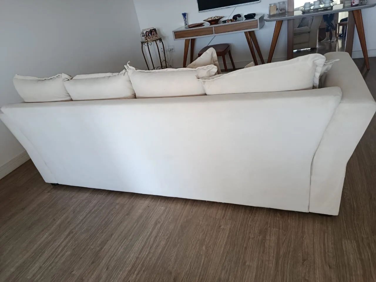 Sofá 4 lugares - Estiloso e confortável - Foto 5