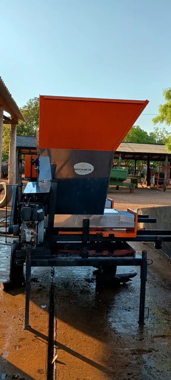 Ensacadora de silagem