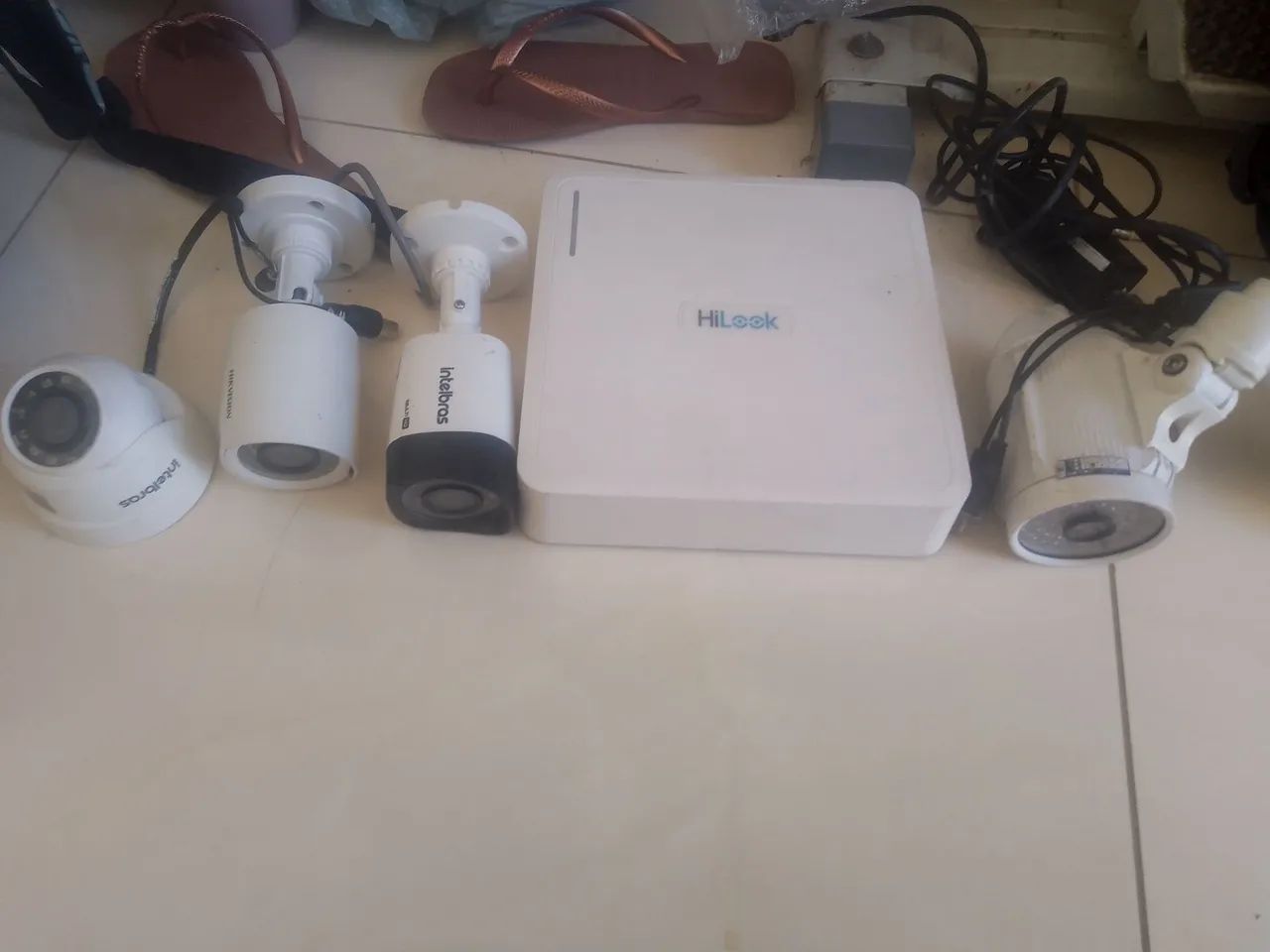 DVR de 8 canal já em HD com 4 câmara 