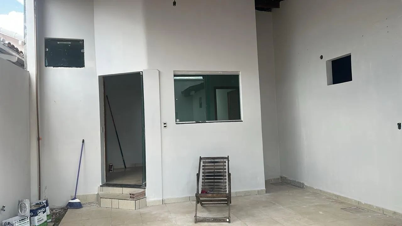Aluga-se casa no novo horizonte 