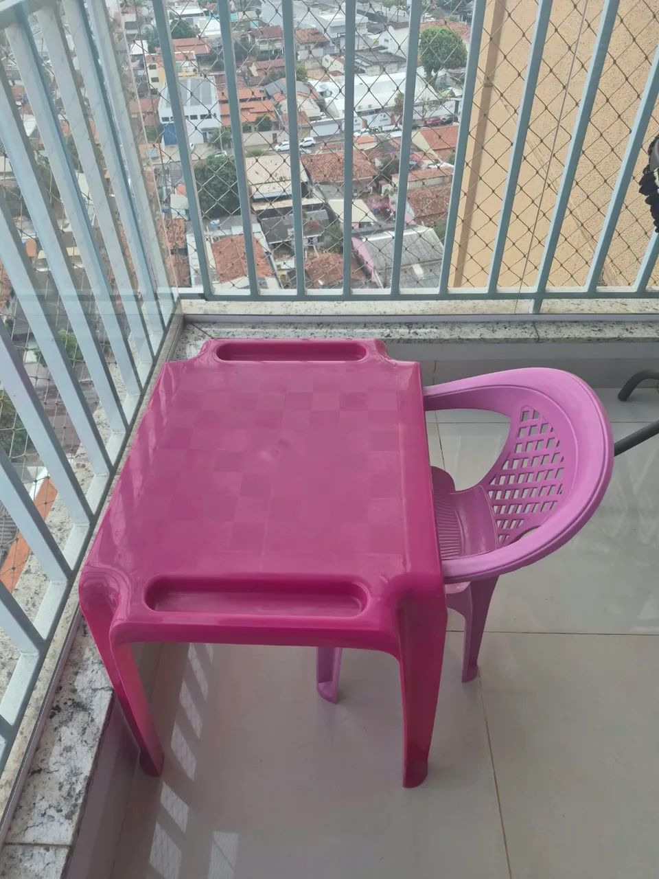 Mesa e cadeira infantil  - Foto 2