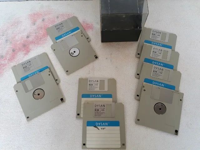 Box com Disquetes 1.4MB gravados forplan - Foto 3