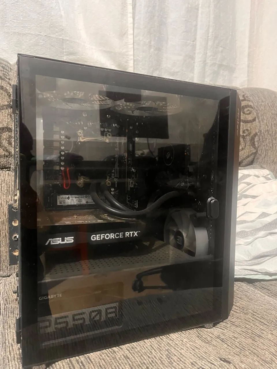 Vendo pc gamer 1 ano de uso! - Foto 2