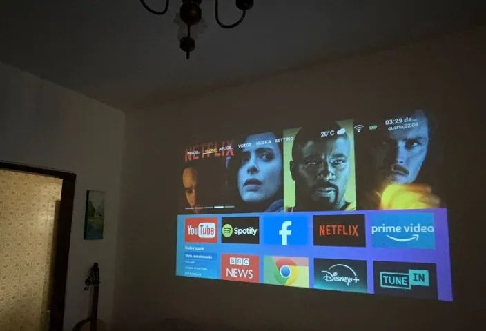 Projetor Portátil H'maston TY05-Foco Automático/Bateria Interna semi novo Menos de 3 meses - Foto 4