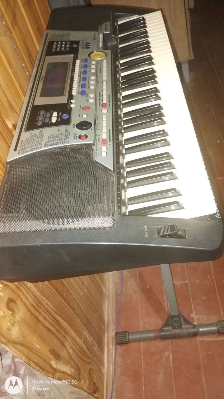 Teclado Yamaha PSR 550 - Instrumentos musicais - Canudos, Novo
