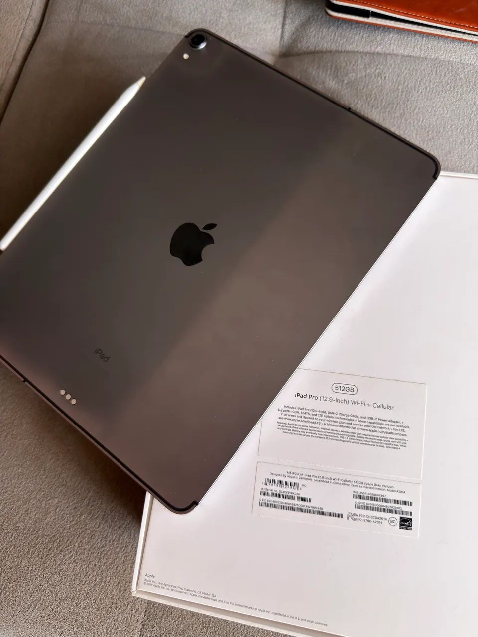 iPad Pro 3ª Geração 12.9 Pol. 512GB + Apple Pencil e Teclado