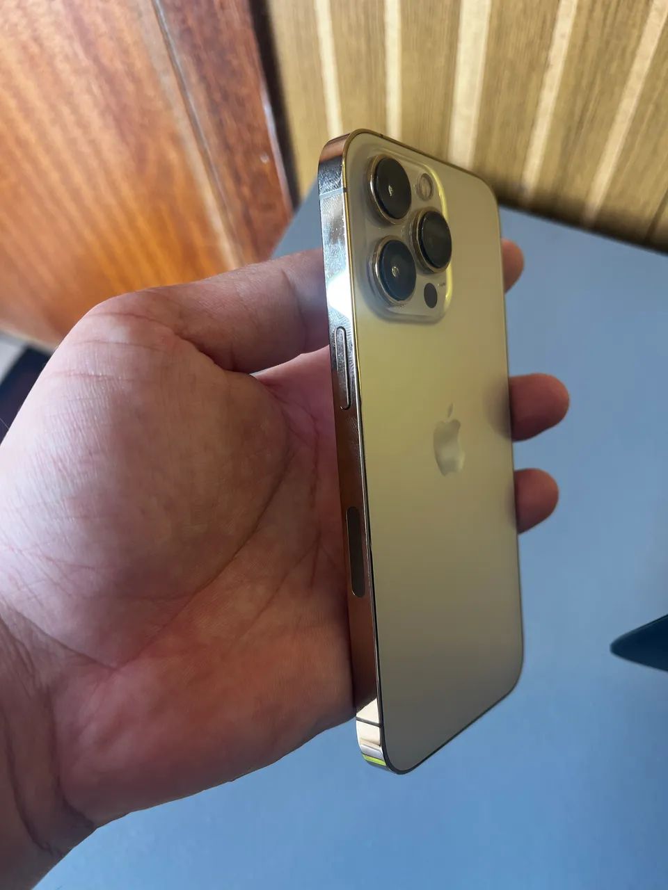 ビィトン 13 Pro 128GB ゴールド iPhone 13 Pro 128GB GOLD (seminovo) – LS