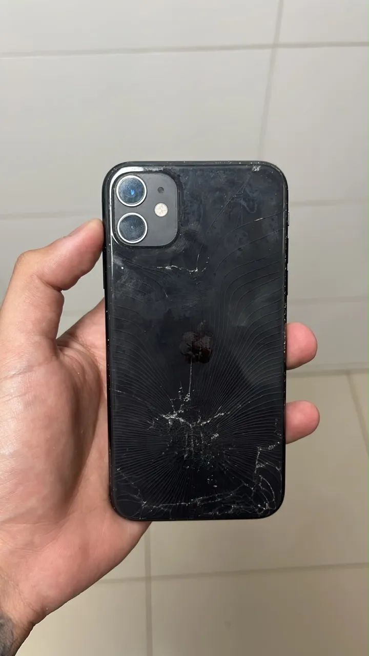 iPhone 11 - 128GB Preto - Foto 2