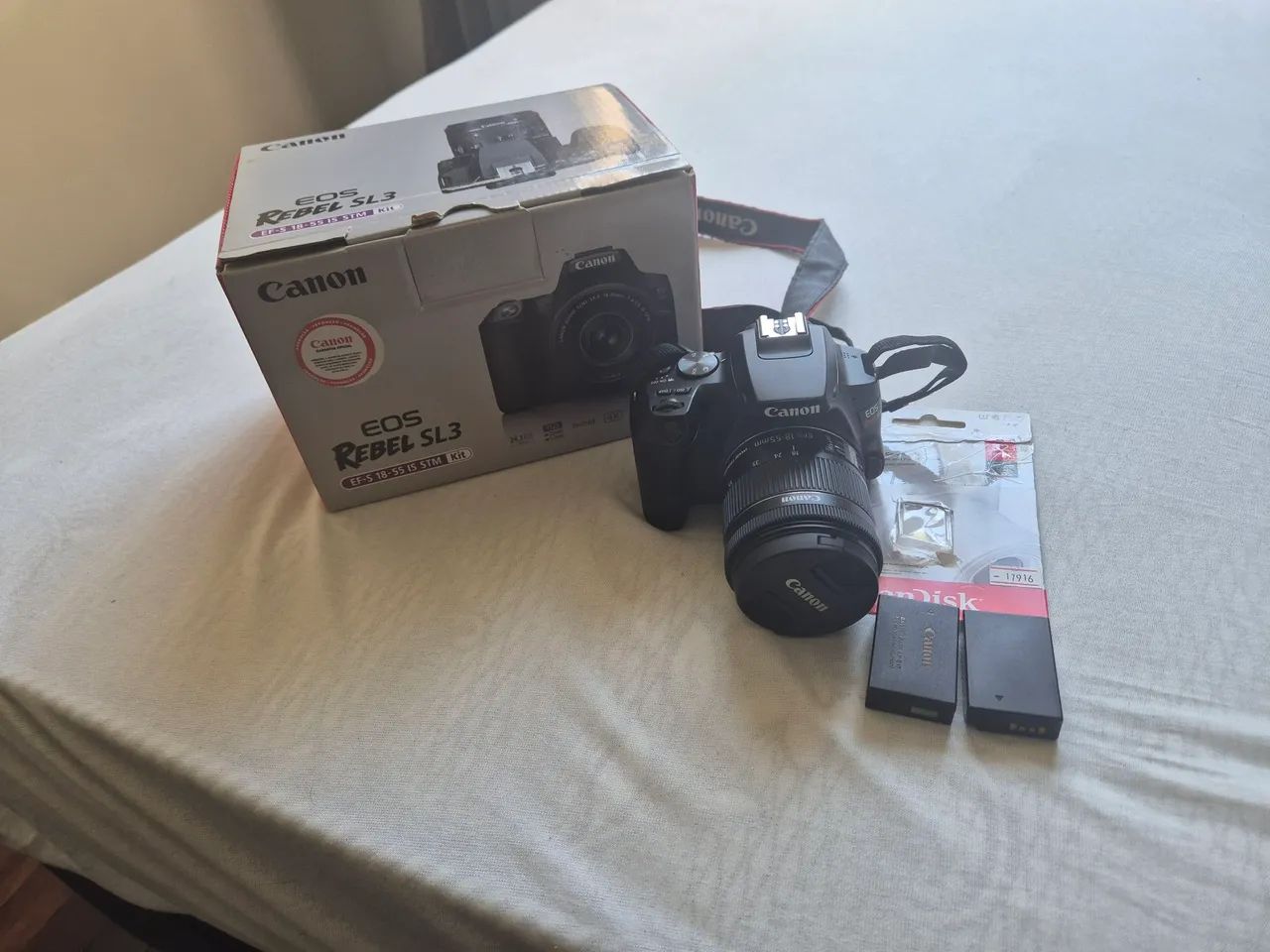 Camera Cannon SL3 - Foto 3