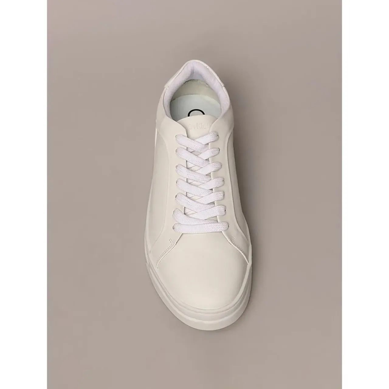 Tênis couro calvin Klein branco original pouco usado - Foto 3