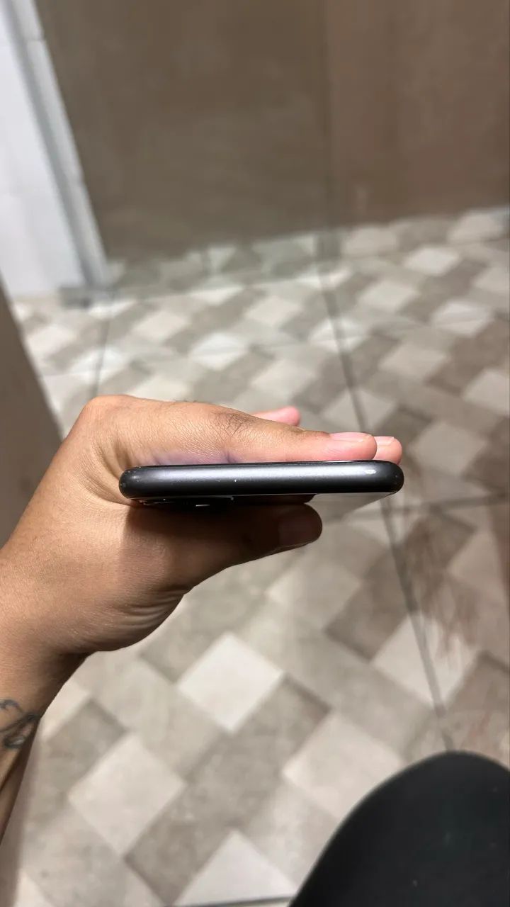 iPhone 11 64g  - Foto 5