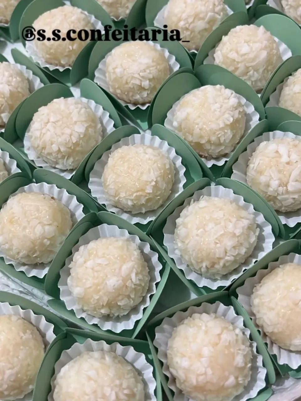 SALGADOS e BRIGADEIROS  - Foto 5
