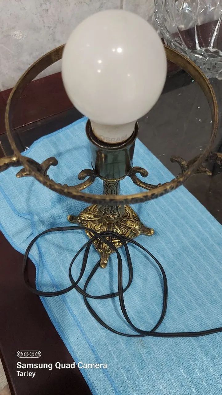 Vendo abajur de bronze  - Foto 3