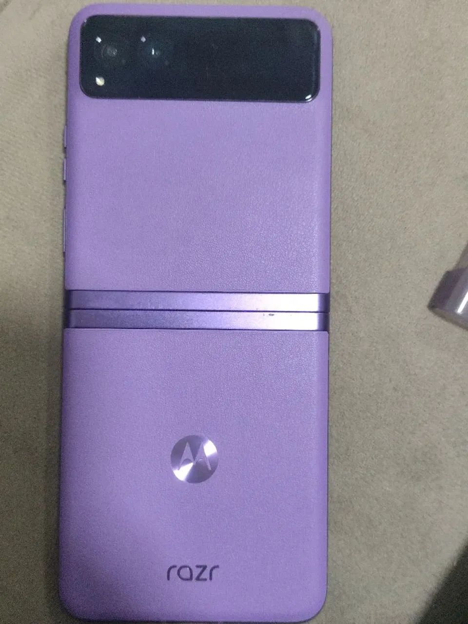 Moto RAZR 40 - Foto 2