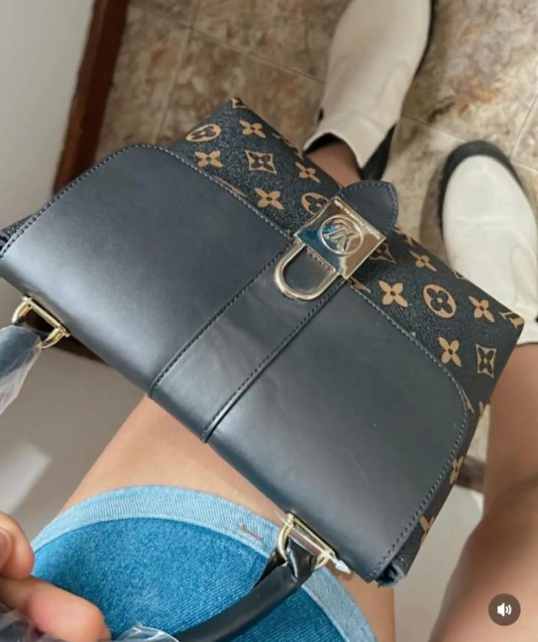 Bolsa Louis Vuitton Metal Cadeado Bicolor - Foto 5
