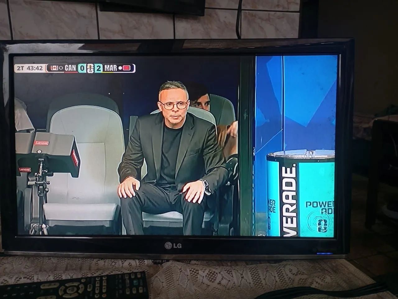 Tv LG 24 polegadas conversor digital e controle. - Foto 5
