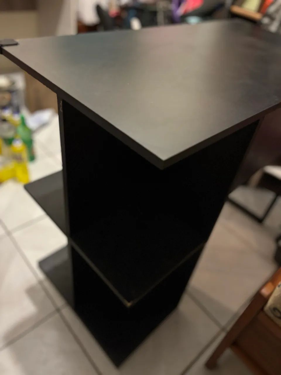 Mesa de escritório em boas condições 