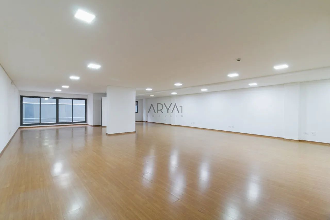 Sala Comercial à venda no Cabral - ARYA1