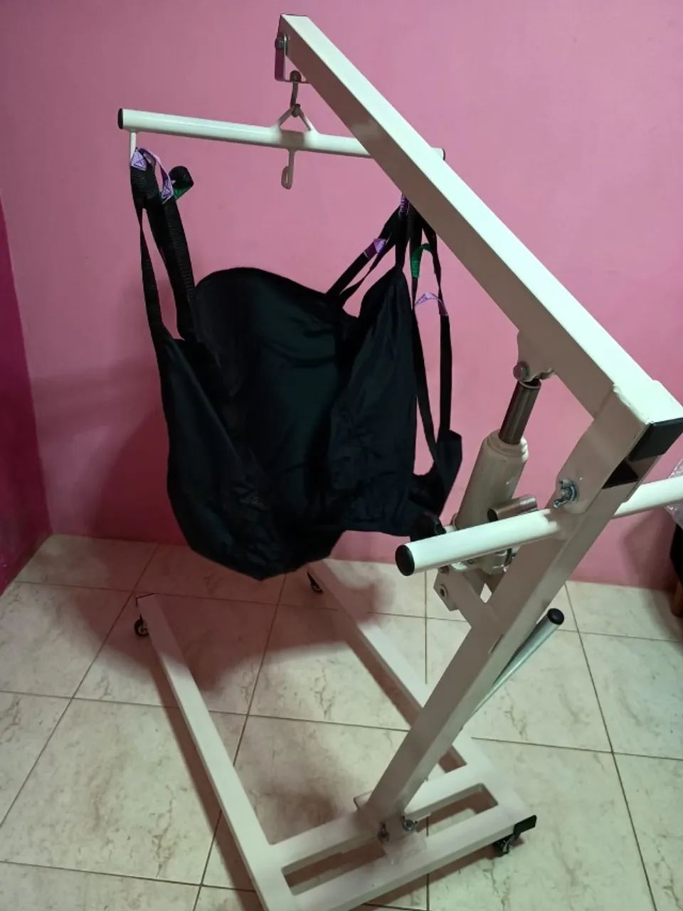 Guindaste hospitalar para movimentação - Foto 3