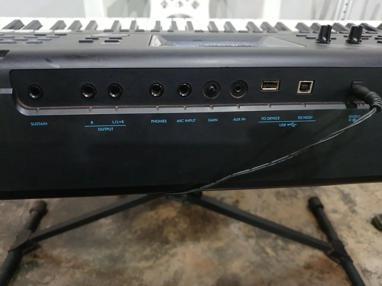Teclado Yamaha PSR E-473 - Instrumentos musicais - Areal, Porto