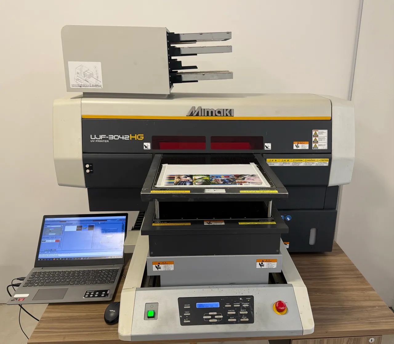 Mimaki UJF-3042HG impressora UV