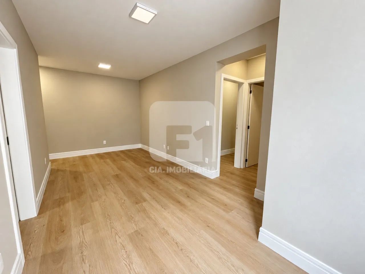 Apartamento de 2 dormitórios na Agronômica - Foto 3