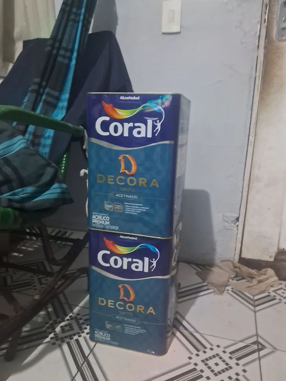 Tinta acetinado chuva de prata 