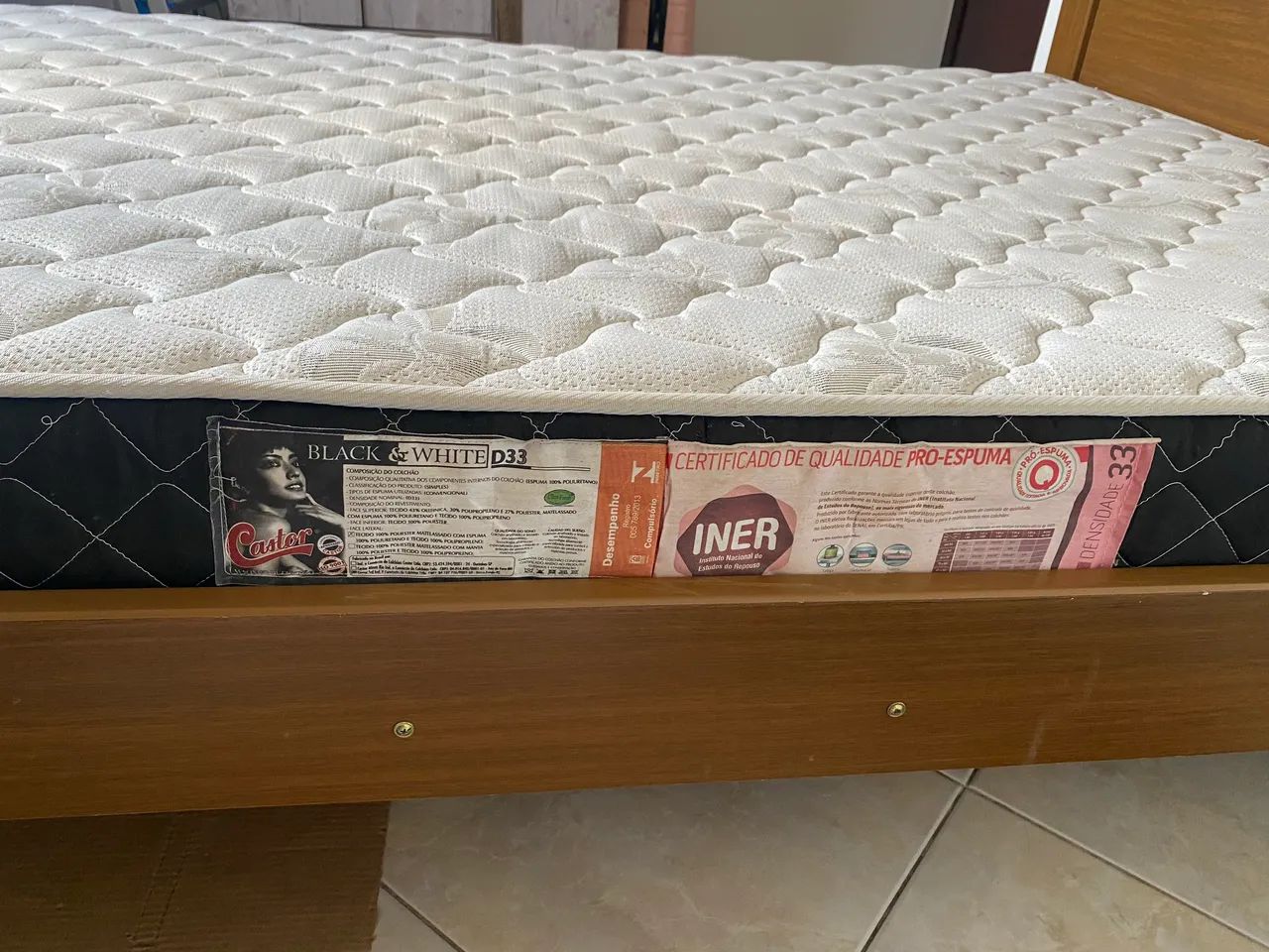 Cama casal com colchão  - Foto 2