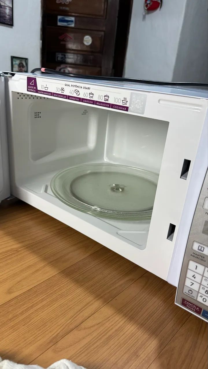 Microondas eletrolux em estado de novo - Foto 2