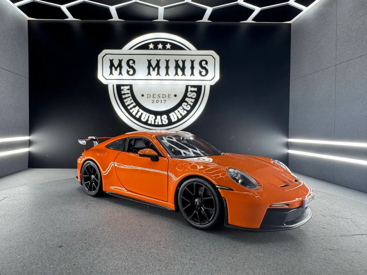Miniatura Burago - Porsche 911 GT3 Laranja Escala 1/24 Novo Lacrado - Foto 5