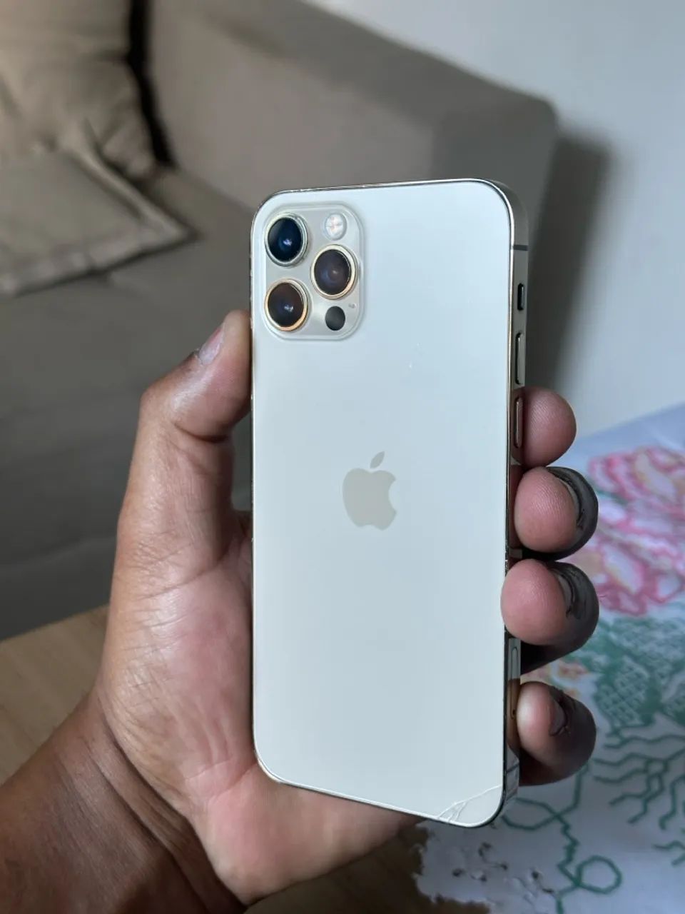 iPhone 12 Pro leia o anúncio !