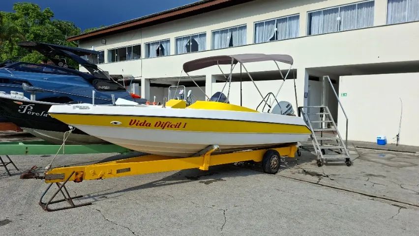 Lancha 19 pés, motor 90 HP Envirud - em perfeito estado e conservação, motor com 370 hs