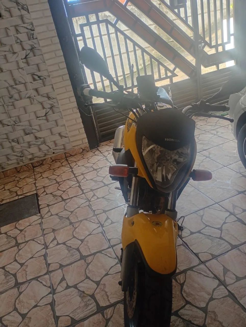 CB 300R 2010 - Foto 3