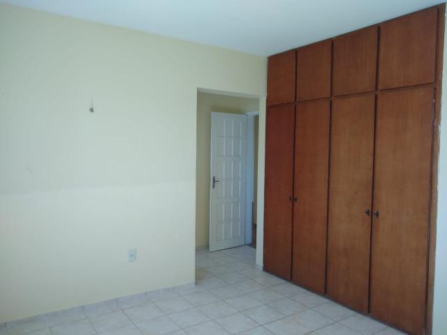 Ótimo apartamento com 03 quartos para aluguel no Centro - Foto 6