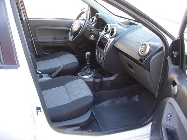 Ford Fiesta hatch 1.6 - Foto 8
