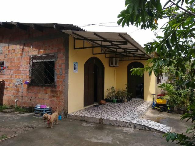 Terreno em itacoatiara com duas casas no centro - Foto 7