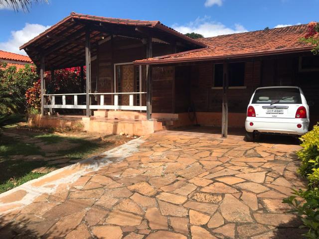 Casa 3 Quartos - 800m ² - Arniqueiras