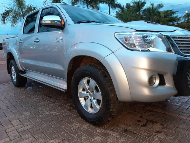Hilux srv