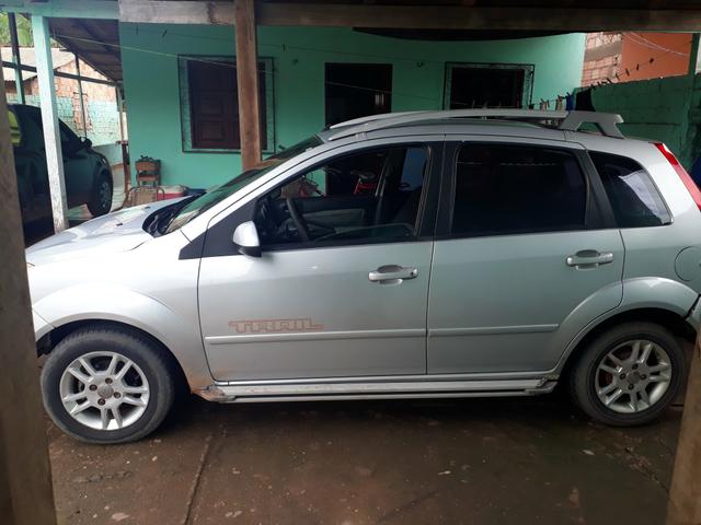 Carro Fiesta - Foto 2