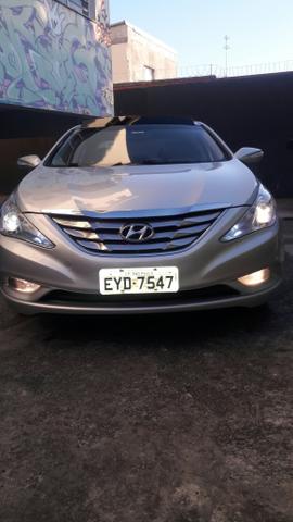 Carro impecável