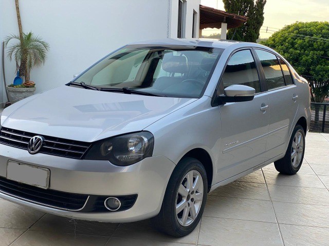 POLO SEDAN 1.6 CONFORTLINE 2012/2013